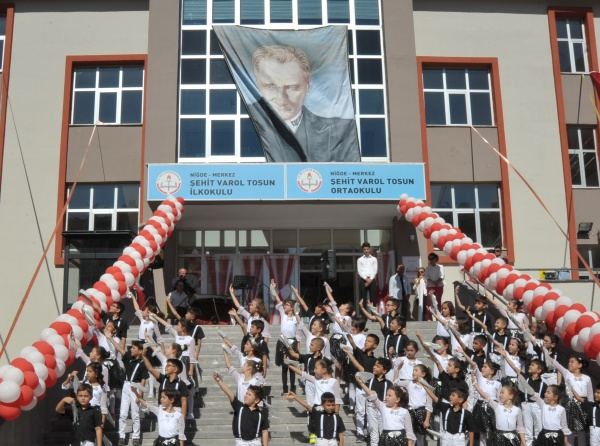 Şehit Varol Tosun Ortaokulu Fotoğrafı